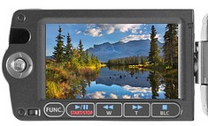 Canon-FS-100-LCD-screen-controls-235.jpg