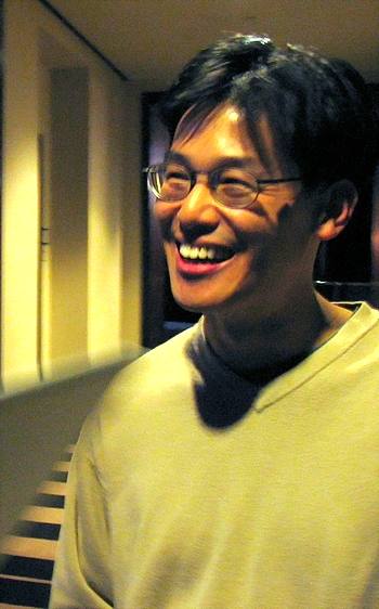 Milton_Chen_smiling_350o2.JPG