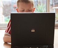child_computer_learning_740086_90937504.jpg