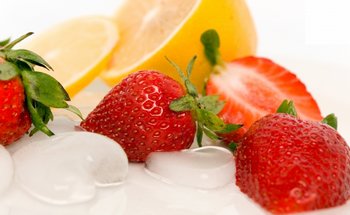 orange_strawberry_and_ice_by_ronen_350.jpg