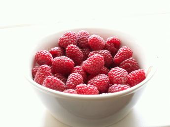 raspberries_by_lunar.jpg