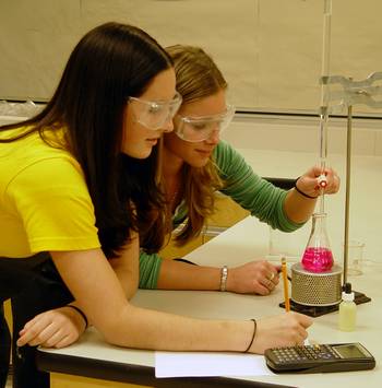 students_experimenting_419554_88258128_350.jpg