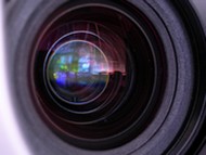 video_camera_lens_610012_85883087.jpg