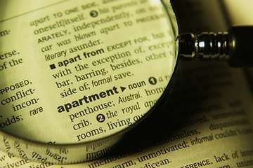 website_design_read_magnifying_glass_book_19148380.jpg