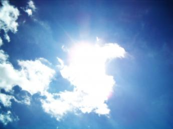 I_love_clouds_by_lonniehb.bmp