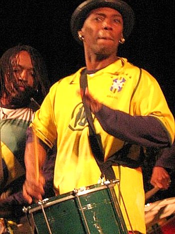 brazilian_drummer350o.jpg